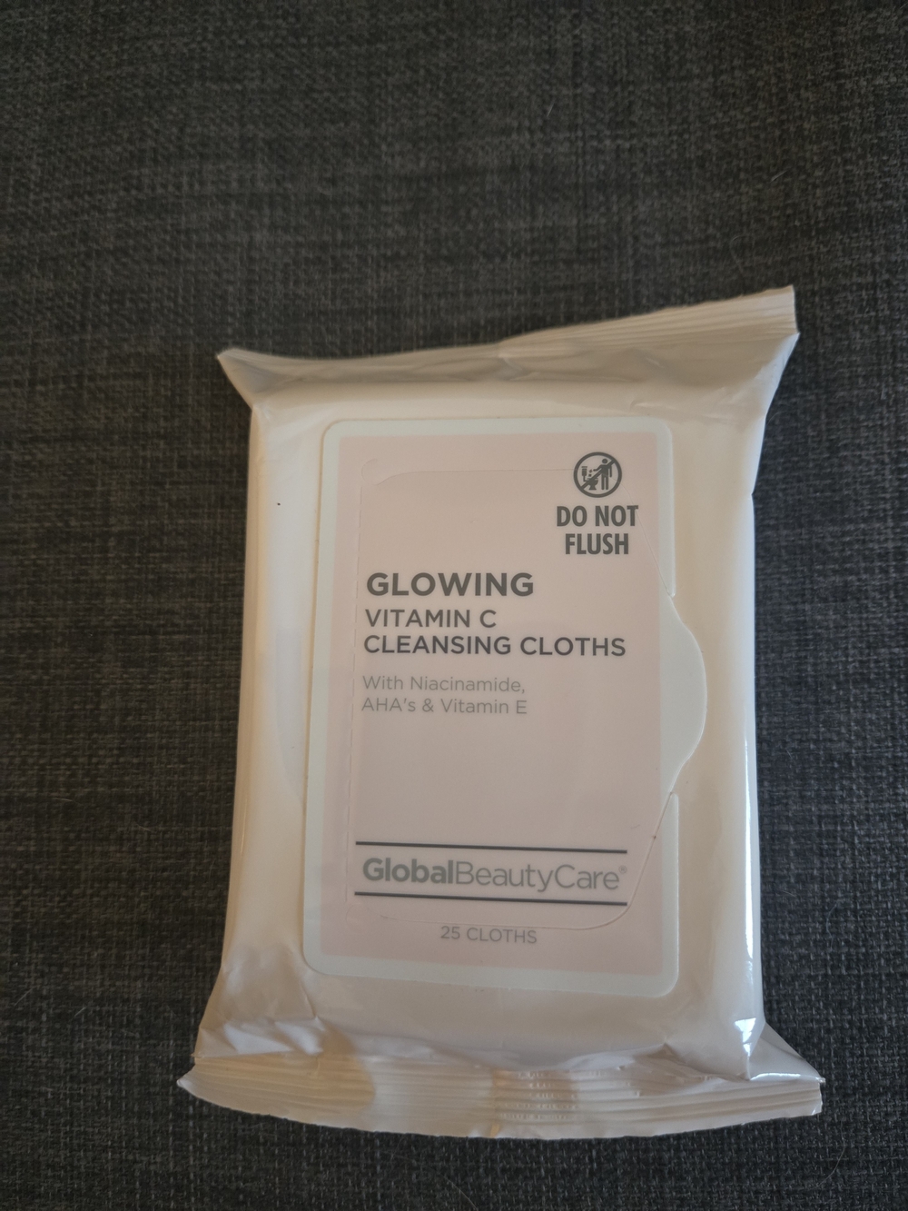 GlobalBeautyCare Glowing Vitamin C Cleansing Cloths